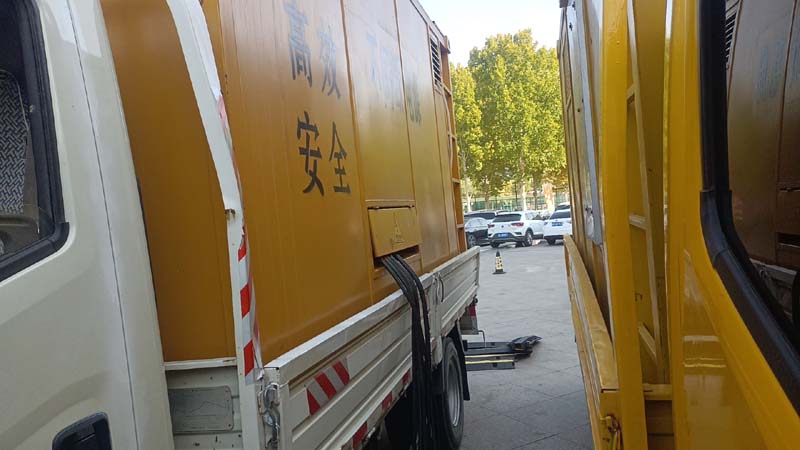 景谷如何判断柴油发电机组和UPS电源的切换时间是否符合要求？